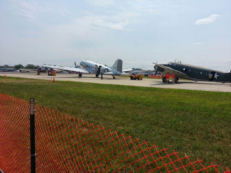 Illustration for article titled Thunder Over Michigan PHOTODUMP